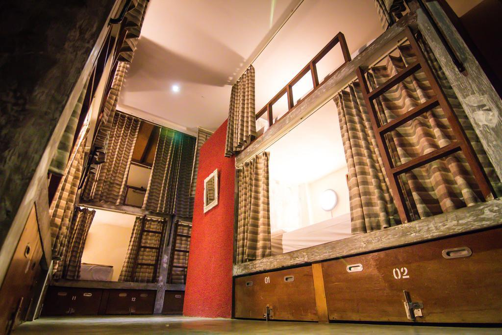Kayun Hostel レギャン 部屋 写真