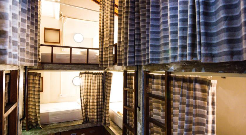 Kayun Hostel レギャン 部屋 写真